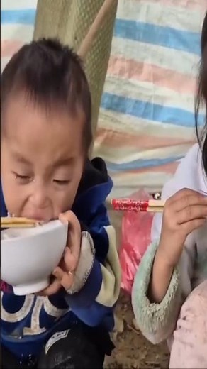 Little Boy Grows Healthy & Smart 💙 Learns to Eat by Himself! #nutritiondiary