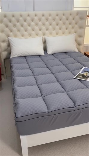 Transform Your Sleep with an Ultra-Plush Mattress Topper