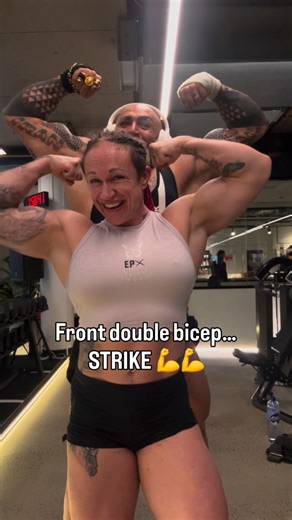 Tracey Guile on Instagram‎: "Who do you think wins the flex off front double bicep? Comment below 🤩💪 Muscles have no gender. The difference in growth is determined by the hormones in your body and genetics AS WELL AS TRAINING intensity and nutrition. Finally… Consistency and execution are VITAL! Train hard fam 💪✅ execute beautiful form 👌🤩 and align your lifestyle with the fitness goals you dream of 💯 Here’s the translation to Farsi: به نظر شما کی در مسابقه‌ی جلو دو سر بازو برنده می‌شود؟ در