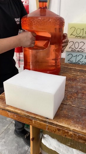 Sabias que tenemos un gran variedad de goma espuma? Y de todas las densidad para cada ocasiónDesde placa SoftPlaca alta densidad Placa cardioEste video y mas lo podes encontrar en nuestro canal de YouTube!•••••••#placadegoma #gomaespuma #densidades #tapiceria #muebles #relleno #placas #espuma #canon #piero #tapices #aprende #tutorial | Creatividad Tapivic