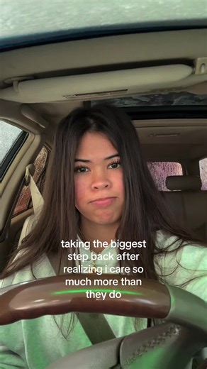 🧸 (@supersecretsuperawesomex)’s video of taking the biggest step back