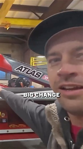 Zacklift on Instagram: "Meet the ATLAS 35T. We Casey-proofed it. Watch @caseyladelle pick up the brand new ATLAS 35T. The ATLAS gives you a purpose-built, independent 35-ton boom system featuring our patent-pending EVO 35K underlift. Engineered for maximum level height, weight distribution, and efficiency, the ATLAS 35T redefines what’s possible in a detachable towing and recovery system. See all the ATLAS details on our website."