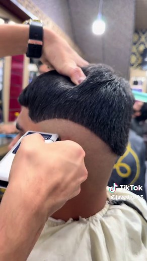 Buzz Cut Tutorial: Short Men's Haircut Guide