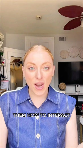 In the trial classroom, clarity builds confidence. Use instructional TPR to help new students understand what to do: Cup your ear for “listen” Point to your mouth for “speak” And don’t just say what to do—show it! Use a secondary device to demonstrate how to circle, tap, or drag during activities. It helps students feel in control and more likely to participate. Exaggerate your movements, keep your energy high, and smile often. When students feel successful, they want to come back. What’s your g