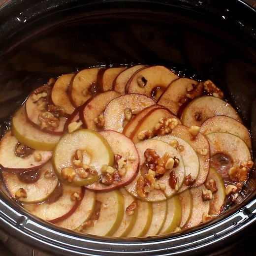 1.4M views · 133 reactions | Slow Cooker Scalloped Apples. This is so...