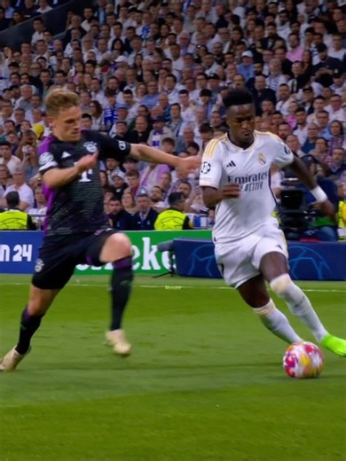 Vinicius vs Defenders 💀