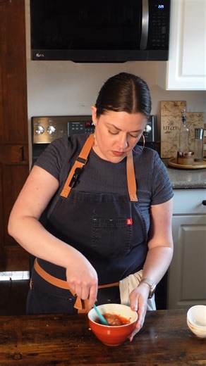 These mini meatloaves are savory, satisfying, and baked with a sweet and tangy glaze. Ready in under an hour and perfect for weeknights or meal prep. #minimeatloaf #comfortfood #easyweeknightmeals #scarlatifamilykitchen https://scarlatifamilykitchen.com/mini-meatloaves/ | Scarlati Family Kitchen