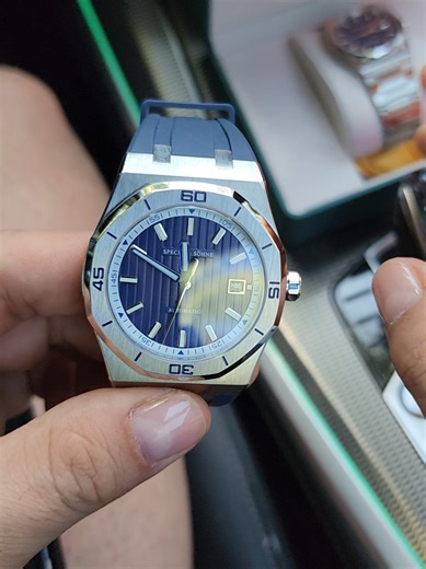 Reloj Specht & Sohne: Elegancia y Resistencia