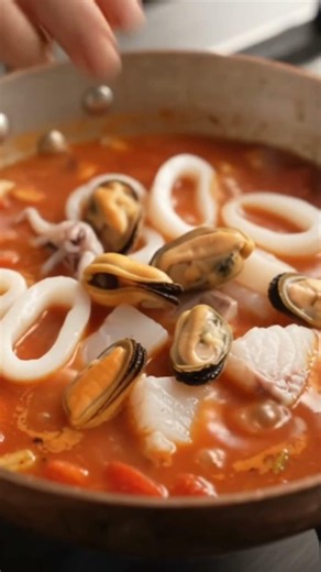 Zuppa di Pesce 🇮🇹 Italian Seafood Stew | Easy & Delicious Seafood Recipe
