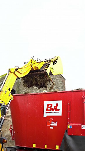 NEW CRX 816T LOADERS IN STOCK NOW!!!!.. ONLY £22,950🤯🤯 Euro 8 headstock , Telescopic boom Fantastic value yard machines Supplied with a choice of attachments 12 months warranty Huge range of parts kept on the shelf Nationwide delivery & finance available...... www.jbournetractors.co.uk 01538 224228 #agriculture#johndeere#fendt#jcb#weidemann#kramer #valtra#newholland#matbro | J Bourne Tractors & Machinery
