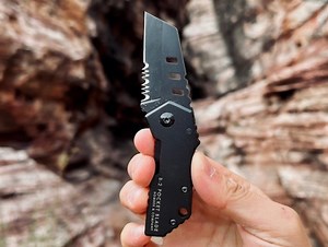 B-2 Pocket multitool for everyday carry (EDC)