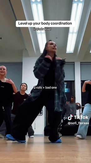 KEEP PUSHING YALL!!!🥵🔥💪🏻#dancenyc #danceteacher #dancehiphop #sofiflora #danceinstructor #danceclass #prodancer