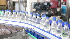 👉 10000BPH CSD Bottling Line Watch the video to check our bottling line~ 👀 #sunswell #labelingmachine #cappingmachine #fillingmachine For any interest: 👇👇👇 🔗 https://www.sunswell.com/ or DM 📩 | Sunswell Machinery