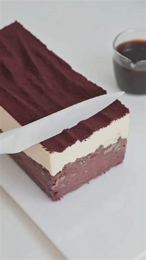 QELEG | silicone-mold on Instagram: "🍫Rich and indulgent Basque cheesecake meets silky tiramisu ✨ PART 1. Basque Dark Chocolate 100g Whipping Cream 200g Cream Cheese 200g Granulated Sugar 60g Eggs 3 Concentrated Coffee Liquid 10g PART 2. Tiramisu Mascarpone 100g Egg Yolks 1 Granulated Sugar 20g Gelatin Sheets 3g Whipping Cream 100g Hot Milk 15g Cocoa Powder （as needed） Steps: 1 Add the dark chocolate to the whipping cream heated to 70°C and let it melt.Softened cream cheese at room temperature,