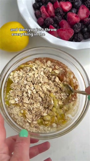 TRIPLE BERRY CRISP WITH ALMOND FLOUR 🫐 This is your sign to use up that freezer stash before fresh