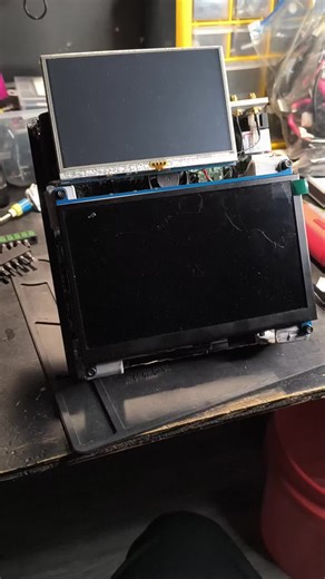 Pr0j3ct 9L!v3s Part 4 yall, it's getting there 🙌🏽 #cyberdeck #cyberpunk #computer #diy #love