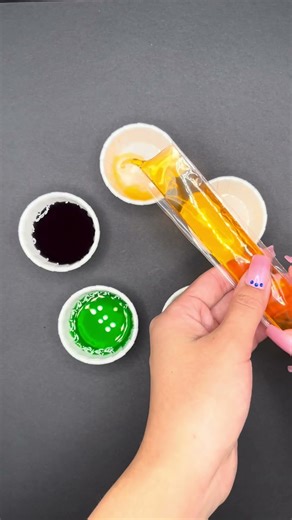 Color mixing cups #colormixingmagic #colormixing #colors #colortheory #asmrcoloring