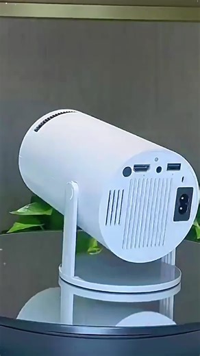 手が届くプレミアム体験、始まる。 MAGCUBICプロジェクターで130インチの大画面を、自宅で。 映画も、アニメも、ゲームも、 この価格でこの臨場感、正直ありえない。 みんなが選ぶのも納得。 自分へのご褒美にも、ギフトにもぴったり🎬 #TikTokShopこれ買い #手が届くプレミアム #130インチ体験 #ホームシアター生活 #ミニプロジェクター