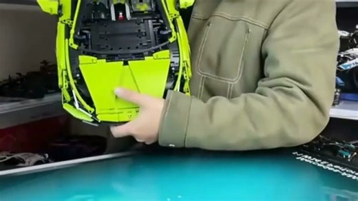 乐高（LEGO）积木拼装机械组系列42115_兰博基尼FKP不可遥控男孩玩具圣诞礼物_1