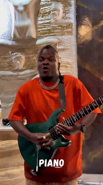 D’braz performing live at Amar Restaurant. #southafricatiktok🇿🇦 #majobela @D'braz_SA @tsebebemorokeForTheMatured #fyp