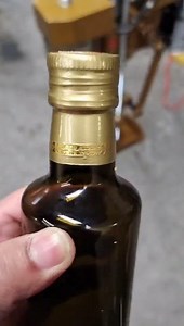 Vertikalna Mašina Za Termo Kapice