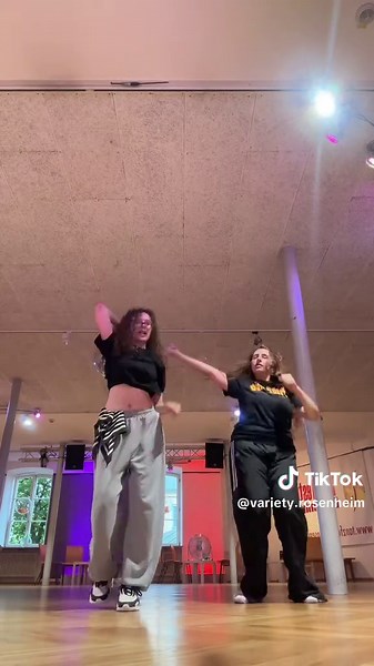 Variety | Dance Crew on TikTok