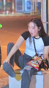 DI GANGGUIN ORANG GILA | Chashella