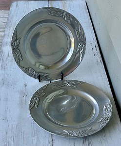 Vintage Wilton Armetale Pewter Plates - Solid Pewter Decor - Etsy