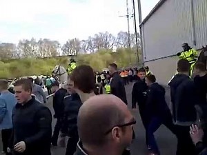 Scunthorpe United Vs Swindon Town Fight Football Hooligans 27/04/2013