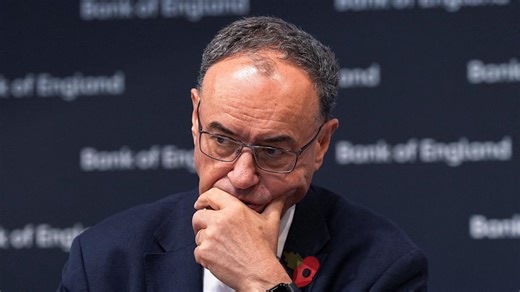 Interest rates held at 4% but ‘door open’ for a post-Budget cut