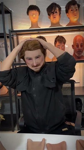 Halloween 👻 wearing a mask #dance #duet #halloweenmask #makeup #cosplay