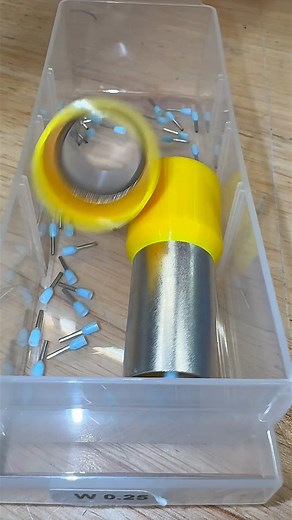 eFIXX on Instagram: "That’s Not a Ferrule… This Is a Ferrule 🤯 Crimping a 150mm ferrule using the Klauke EKM 60/22 CFM Stock Media provided by ProducerStevieB / Pond5 #ferrules #electricalinstallation #electricians @klauke.europe @klauke_france @klauke.deutschland"