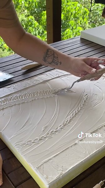 Had fun creating this pretty little garden today 🌸🍃😍 #texturedart #texturedartwork #artist #australianartist #painting