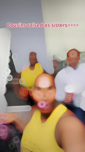 Nagada Sang Dhol Baaje Lyrics