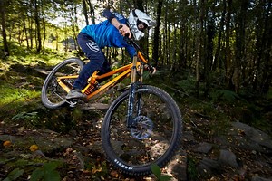 Best downhill mountain bikes 2025
