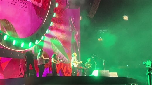 I was twenty-four years old When I met the woman I would call my own Twenty-two grand kids now growing old In that house that your brother bought ya On the summer day when I proposed I made that wedding ring from dentist gold And I asked her father, but her daddy said, no You can't marry my daughter She and I went on the run Don't care about religion I'm gonna marry the woman I love Down by the Wexford border She was Nancy Mulligan And I was William Sheeran She took my name and then we were one 