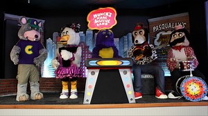 Chuck E. Cheese's Creepy Robot Band Is Breaking Up