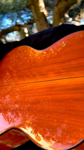 61K views · 1.6K reactions | How to play old Spanish guitar rhythmic rolling flamenco fingerstyle strumming pattern tutorial & thanks @kaou_flow for the editing vidéo #flamenco #guitar #guitarplayer #guitarsolo #guitarist #guitarra #tutorial #rumba #strumming #rhythm #ritmo #fingerstyle #compas | Lucas Fontana | Facebook