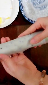 37K views · 270 reactions | Tại sao mình lại chỉ bán bánh tráng này ship did mà k bán tại quán??? #banhtombaloc Số 6 ngõ 80 phạm Ngọc thạch (6 Nguyễn Ngọc Doãn ) Hotline mua hàng 0989337388 | Chuẩn cơm vợ nấu | Facebook