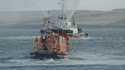 After a journey of more than 600 miles, the first #LaunchAMemory lifeboat, the Agnes AP Barr, adorned with the names of thousands of loved one’s donated by you, has arrived at Invergordon lifeboat station. We’re sad that the lifeboat’s journey had to be a low-key one due to Covid, but we’re delighted that it’s finally now on station and ready to save lives. If you’d like to donate a loved one’s name, there’s still time to do so for our next Launch a Memory lifeboat, which will be heading to Clif
