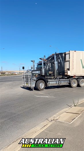 72K views · 814 reactions | Read’s Transport Western Star with Woolworths trailer turning onto Eastern Parade. #truck #westernstar #australiantrucks | Australian Truck Action | Facebook