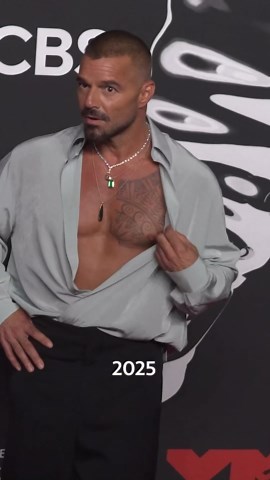 Ricky Martin Named Latin Icon at 2025 MTV VMAs as He Dedicates Honor to His 4 Kids Who Are in 'My Mind and Heart'