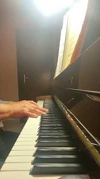 “She” - di Charles Aznavour (Al pianoforte Vincenzo Rotunno)