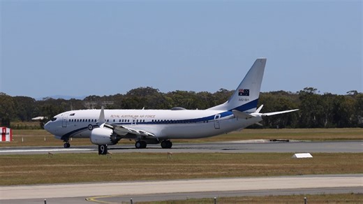 Impressive looking aircraft this one ! RAAF Boeing 737 MAX 8 BBJ A62-001 taxis before departure Runway 30 RAAF Base Williamtown 5 November 2025 #aviationlovers #aviationgeek #fighterworld #williamtownplanespotting #planespotting | Williamtown Plane Spotting