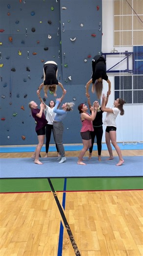 New stunt! 😇 #spob #cheer #cheerleading #new #stunt #pompom #pomněnky #tiktok