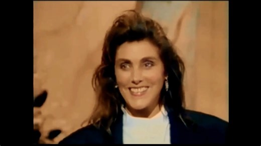 #ThrowbackThursday 📺 #TV In March 1991 on the Australian TV show "Midday," after Laura was introduced and performed "Will You Still Love Me Tomorrow" on piano, she sat down with host Ray Martin for an interview. They started off by talking about where Laura got her big voice, and then Laura told her story of getting the lead role in her high school's production of the musical "Pajama Game" and what that meant to her. Further, Laura talked about going to acting school, and then she related about