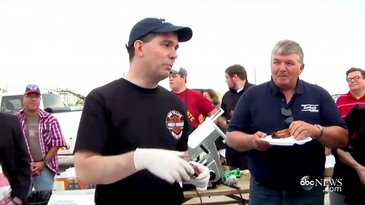 Here's How Gov. Scott Walker Proposed To His Wife Tonette