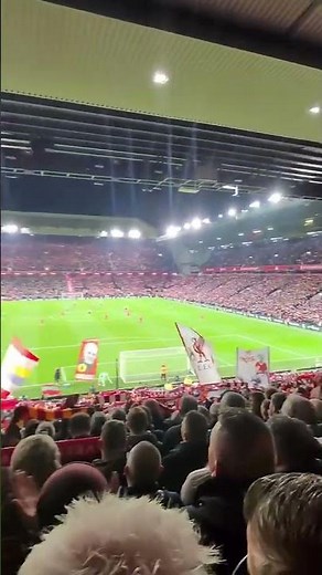 The Most Powerful YNWA? | Liverpool Fans Singing Before Newcastle Game