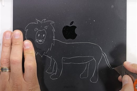 JerryRigEverything Puts the New iPad Pro M4 to the Test, is Surprisingly Rigid