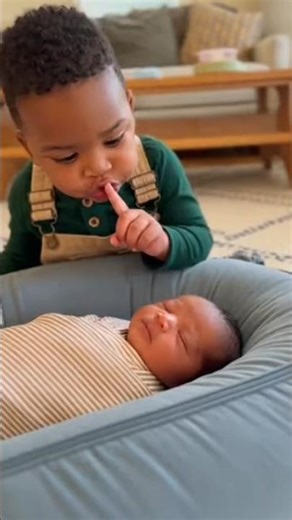 When the newborn answers back 😭💛#ToddlerLife#NewbornLife#SiblingMoments